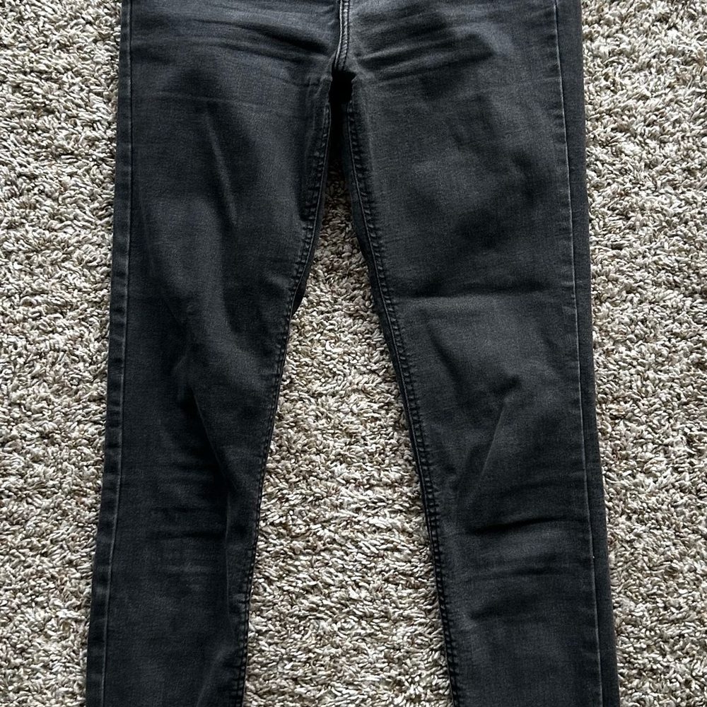 Stylish Black Skinny Jeans